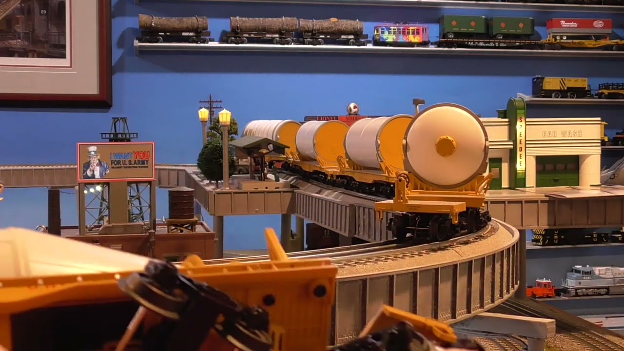 Unboxing and review of the Lionel UP Rocket Booster 5-Pack Flat Car