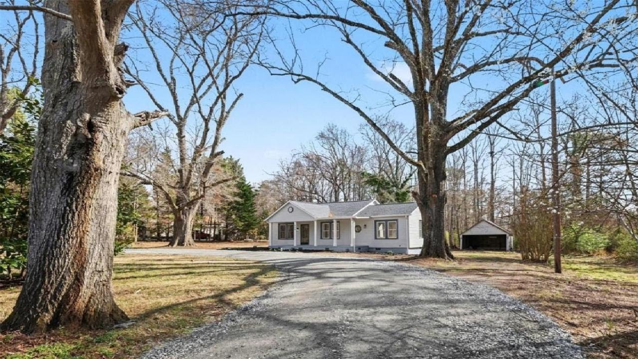 622 Neelys Creek Road, Rock Hill, SC Presented by Lisa Otto.