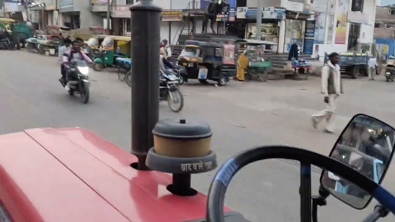 ट्रैक्टर लेकर विदिशा में घूमने चलें