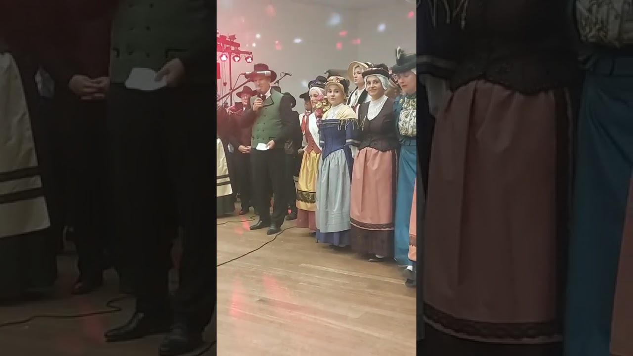 LA BOURRÉE DE PARIS ET SA MERVEILLEUSE CHORALE !
