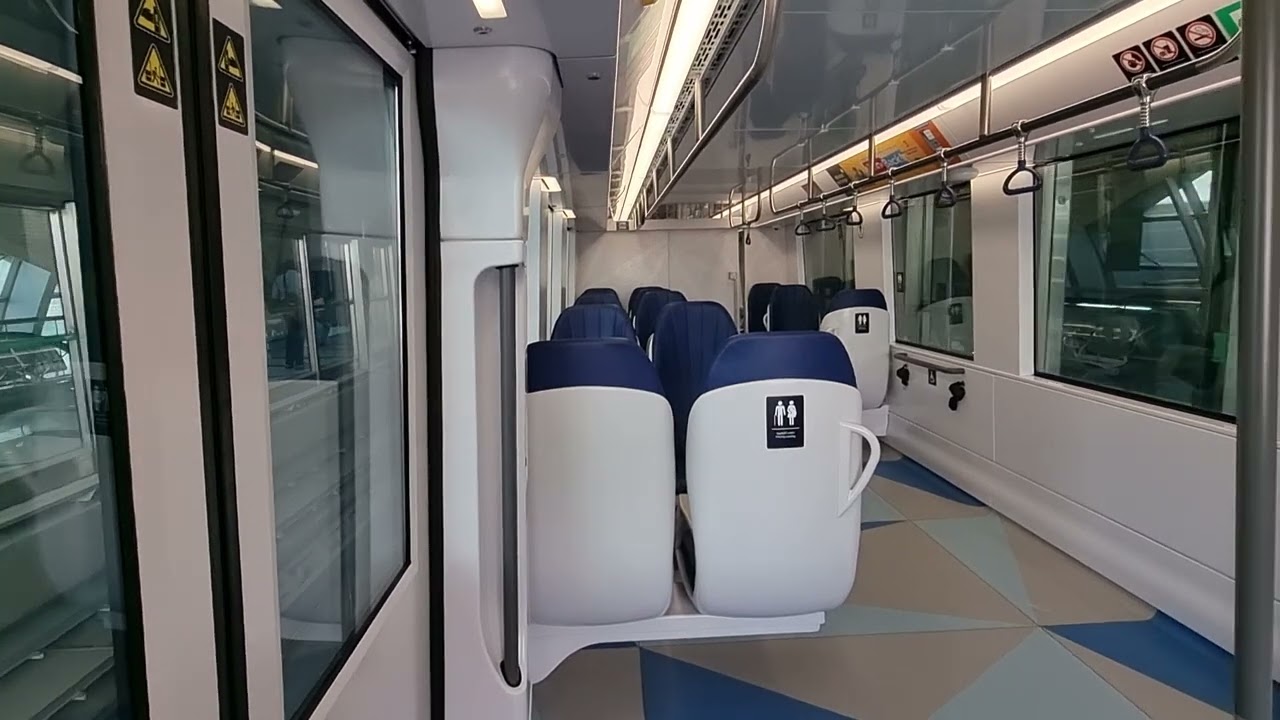 Dubai mrt ride: UAE Exchange to Equiti Metro Station (formerly Umm Al Sheif Metro Station)