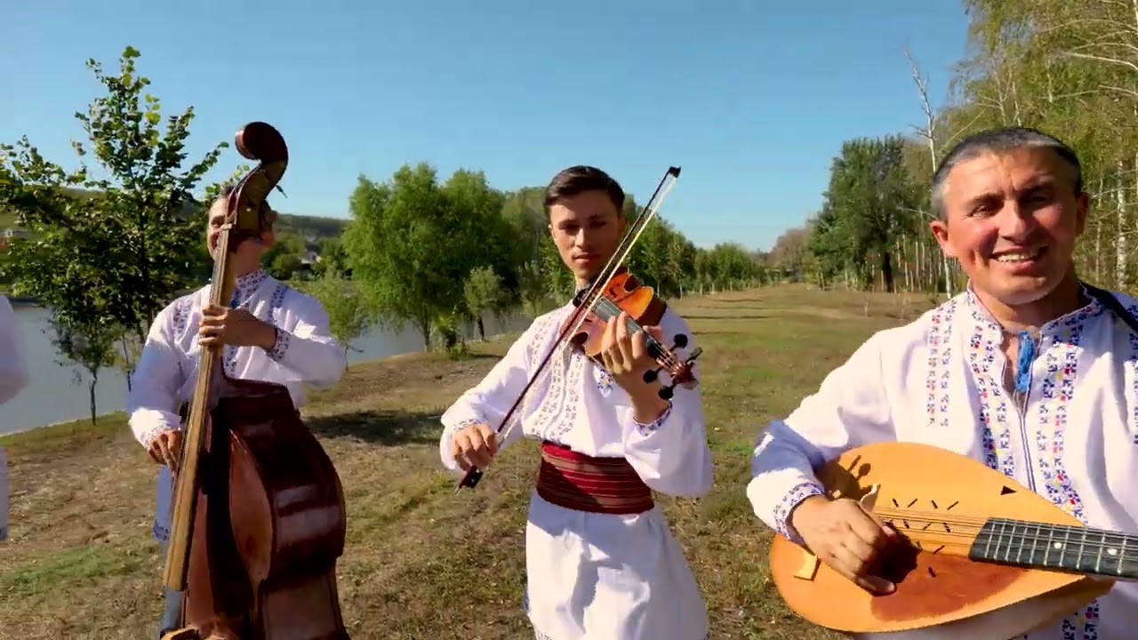 Ansamblul folcloric ”Străjerii Neamului” - Ilenuță, draga mea