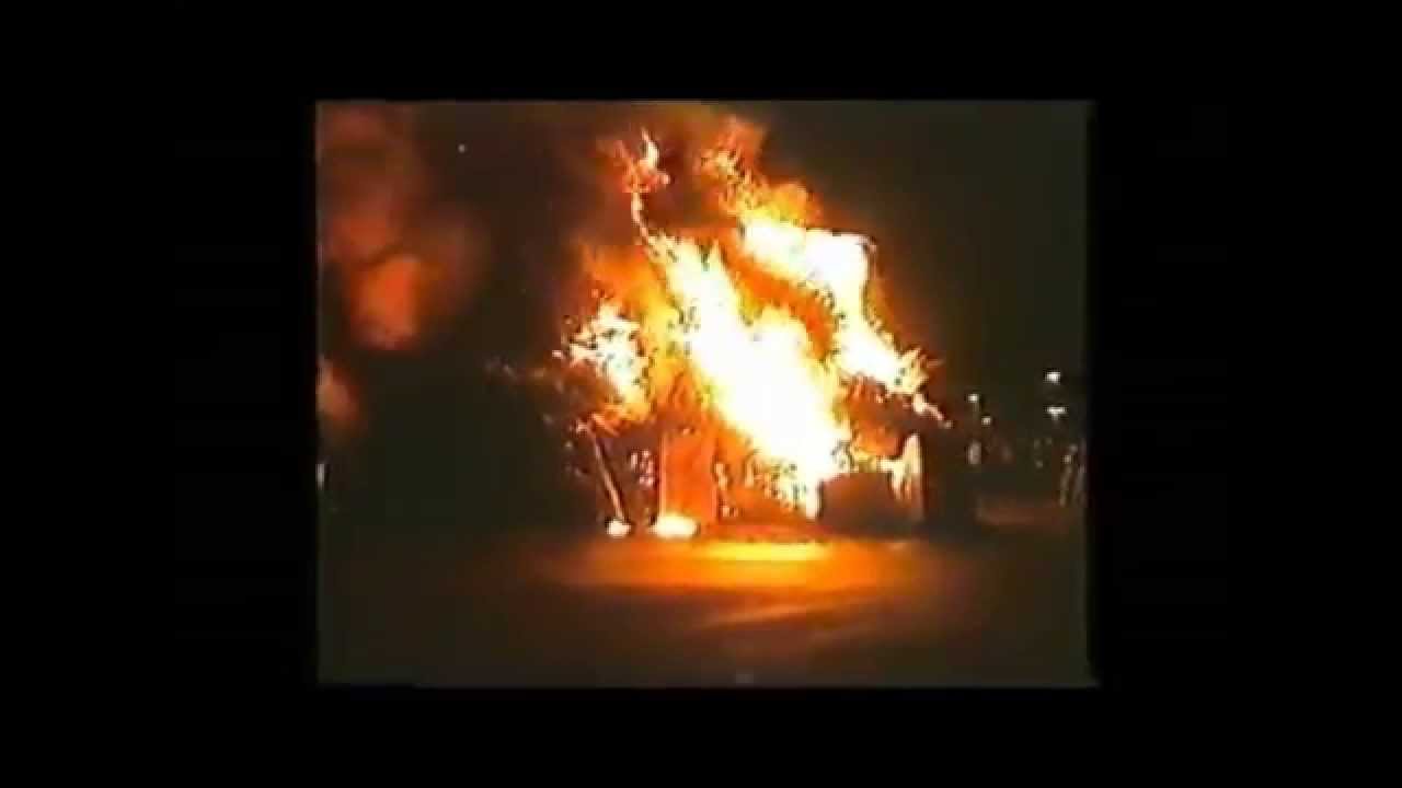 Vreugdevuur Veluweplein, Den Haag 1990  (deel 1)
