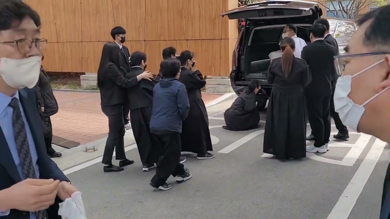 우리 형님 마지막 모습입니다. 다시 만납시다