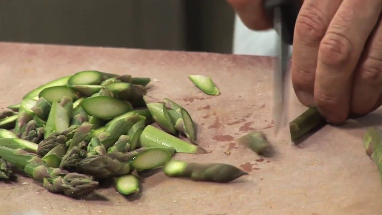 How to make Creamy Asparagus Tagliatelle by Theo Randall