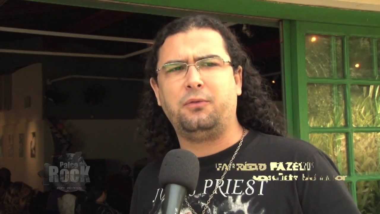 PENSANDO PALCO DO ROCK