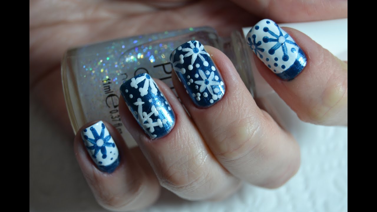 Easy Christmas Snowflakes Nail Art Tutorial / Дизайн ногтей Маникюр Зима 2014