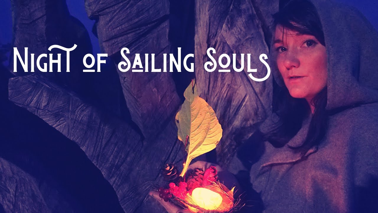 Celebrate Samhain with me | Folk Witchcraft | Ancestor Ritual | Witch vlog