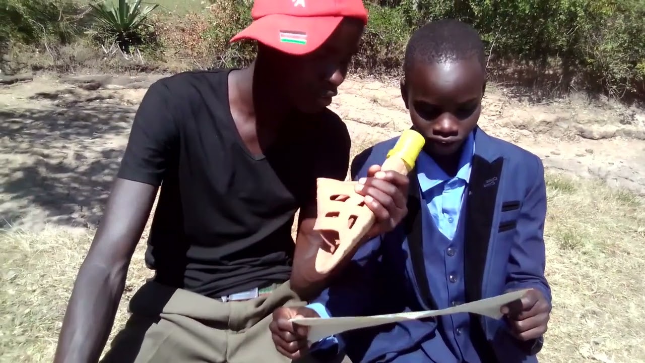 ona kijana mwenye alichora William Ruto . Oxygen ||subscribe