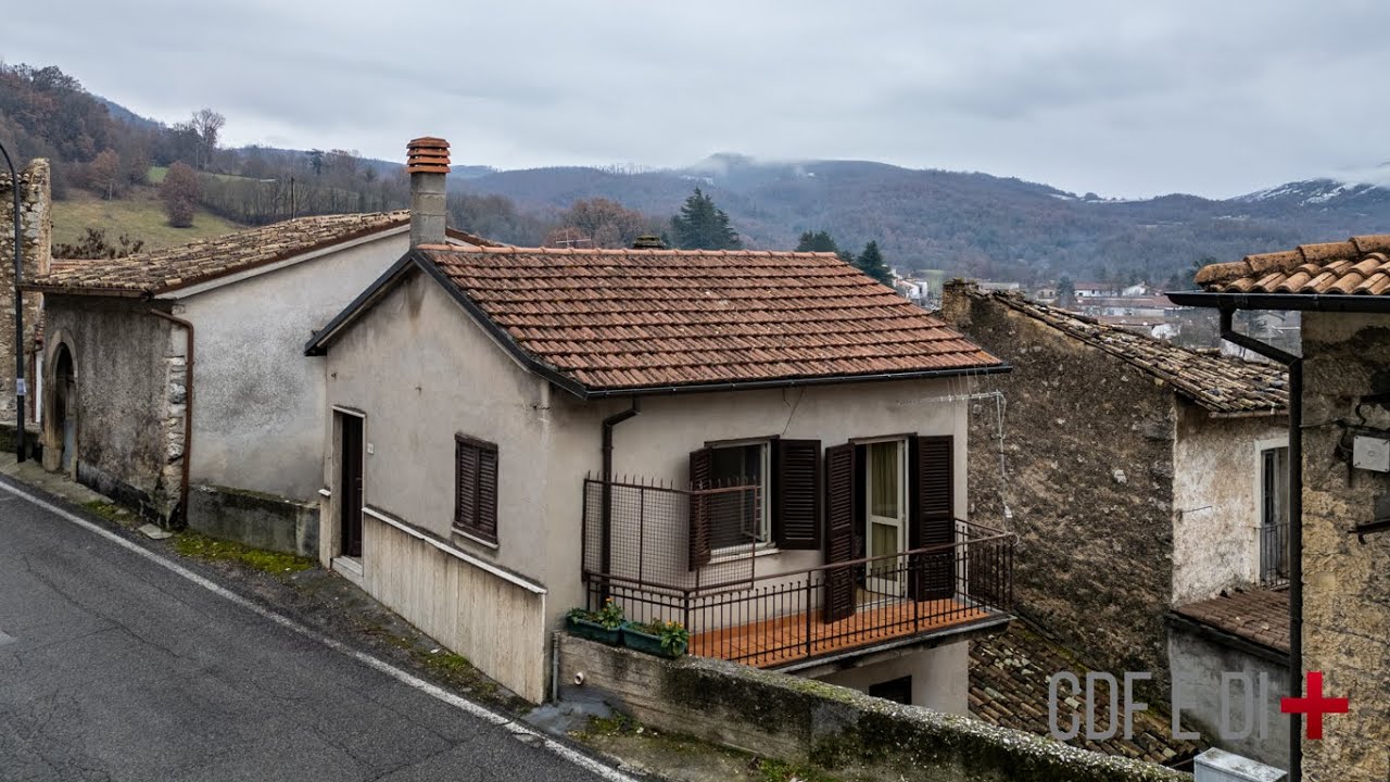 Visita dell'immobile | Borgorose (RI) Italy | Appartamento abitabile da subito con cantina e balcone