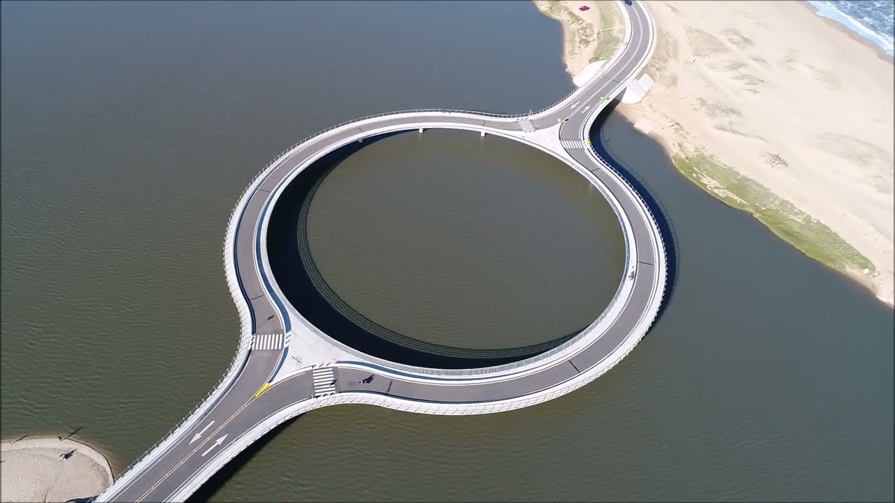 Puente Circular Laguna Garzón  - Liga Rocha e Maldonado , Uruguay   DRONE 4K ©DireitosReservados