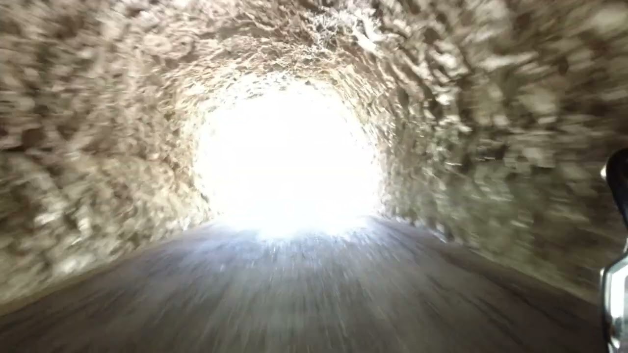 Sjezd z Mangartského sedla