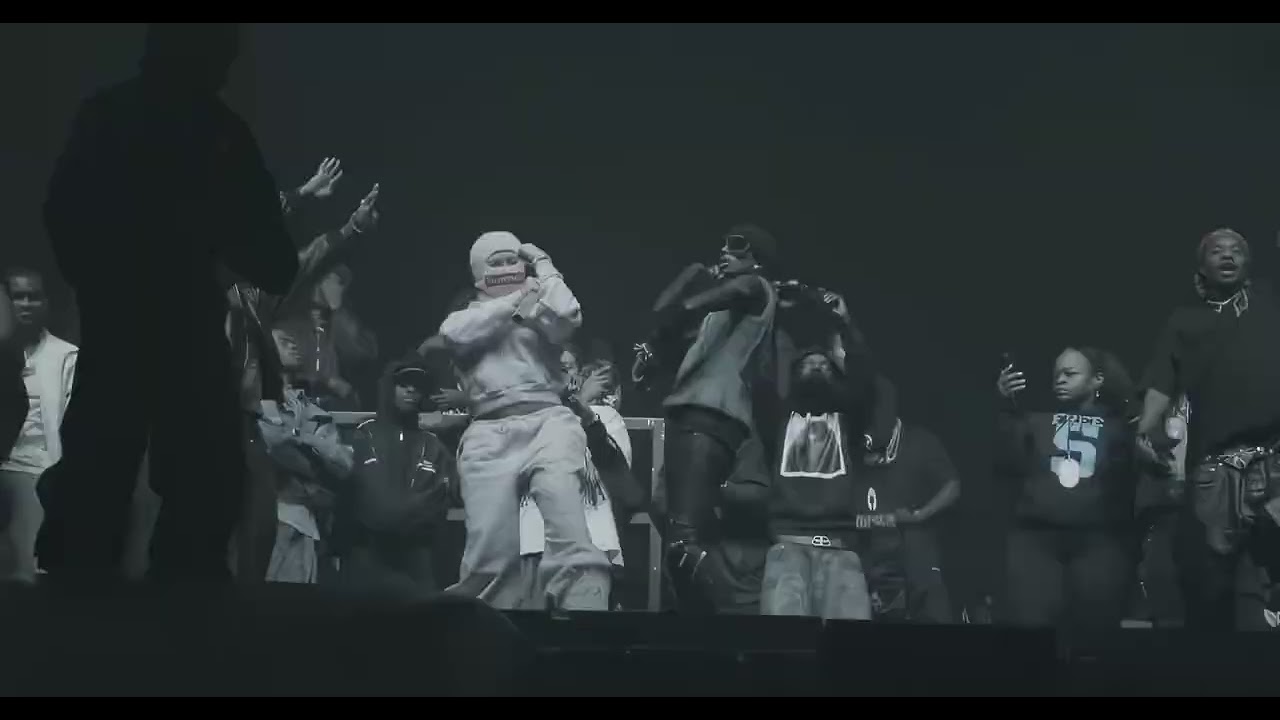 Playboi Carti & Latto performing 