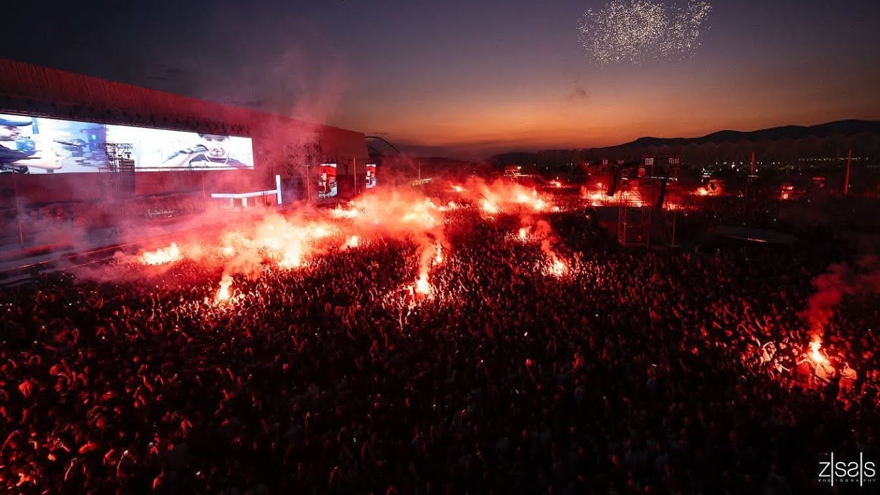 ΛΕΞ - Νυχτερίδες/ Αλήτικη Αγάπη - Live ΟΑΚΑ 2025