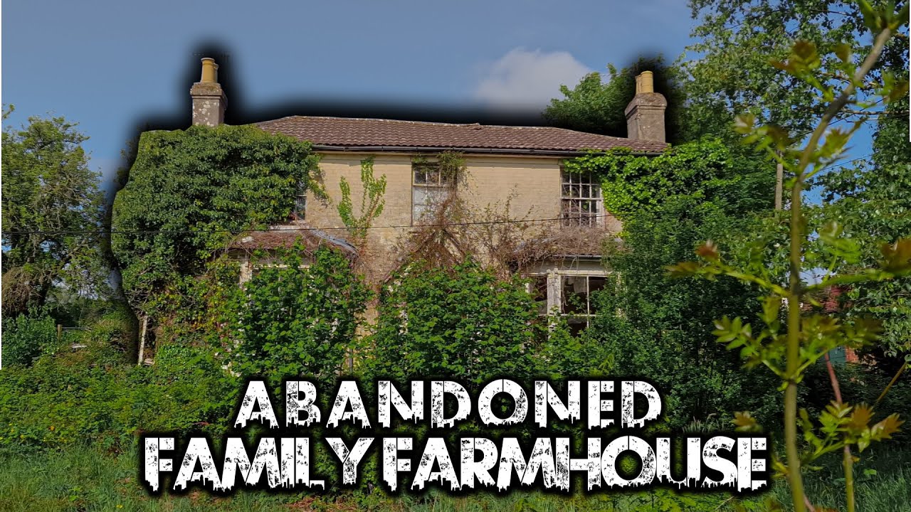 The ABANDONED FARMHOUSE - Rooms full of belongings!