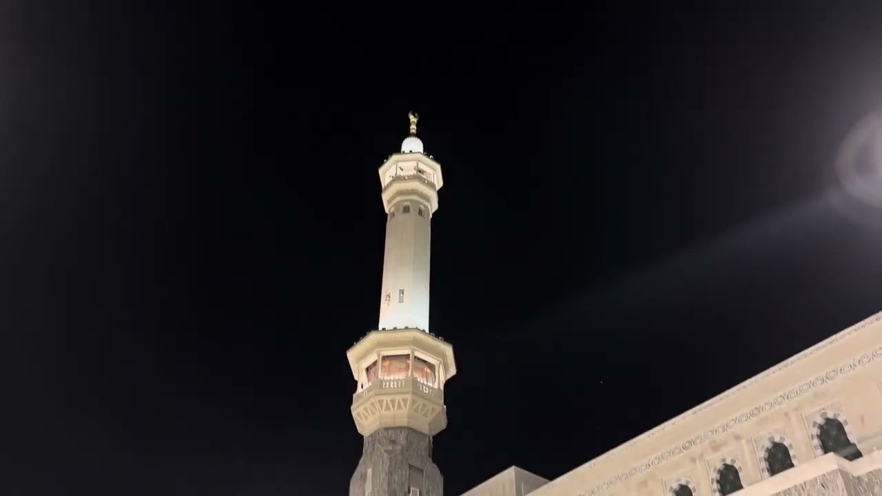 من ساحات الحرم أذان الفجر للمؤذن محمد العمري السبت 24 جمادى الآخرة 1445هـ @Saud99alharbi
