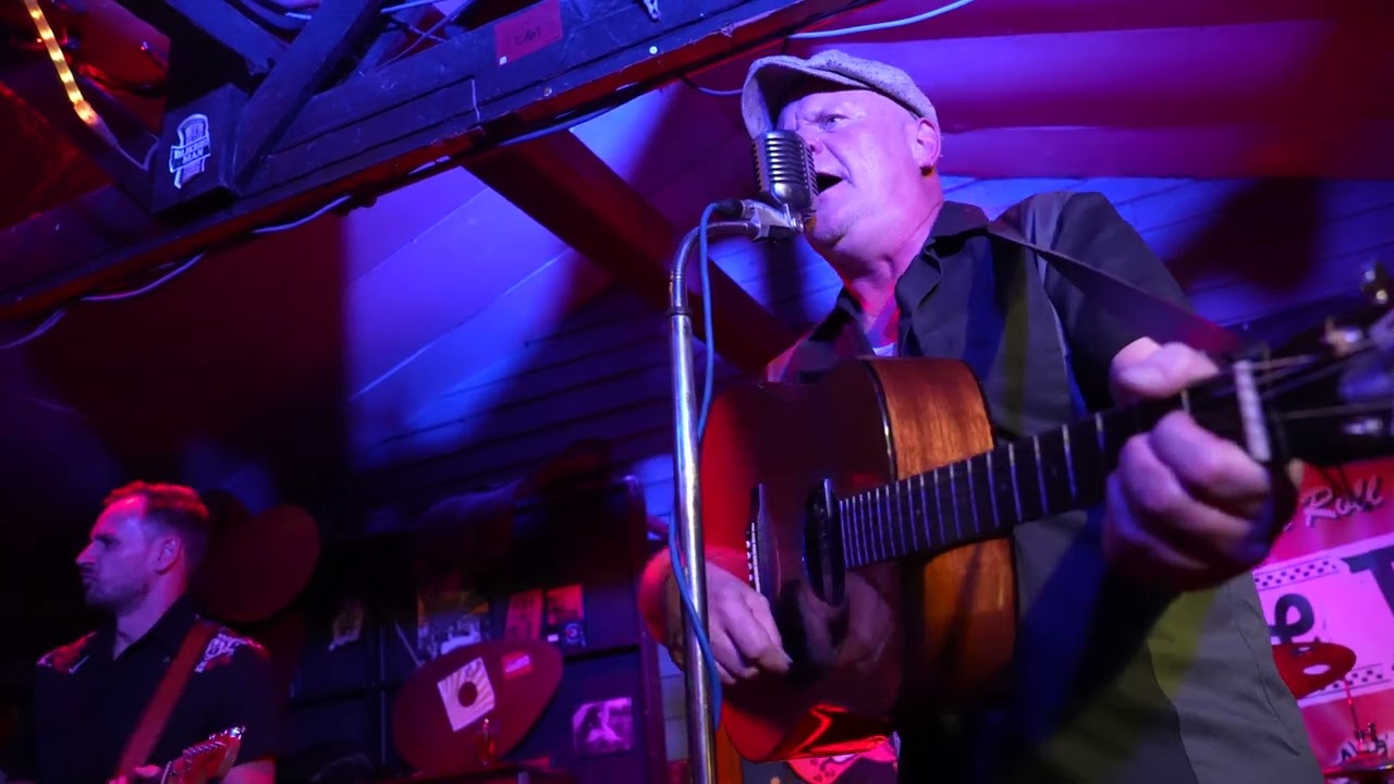 Eddy & The Backfires - A Cat Called Domino - Cruise Inn - Amsterdam 07 Dec 2024