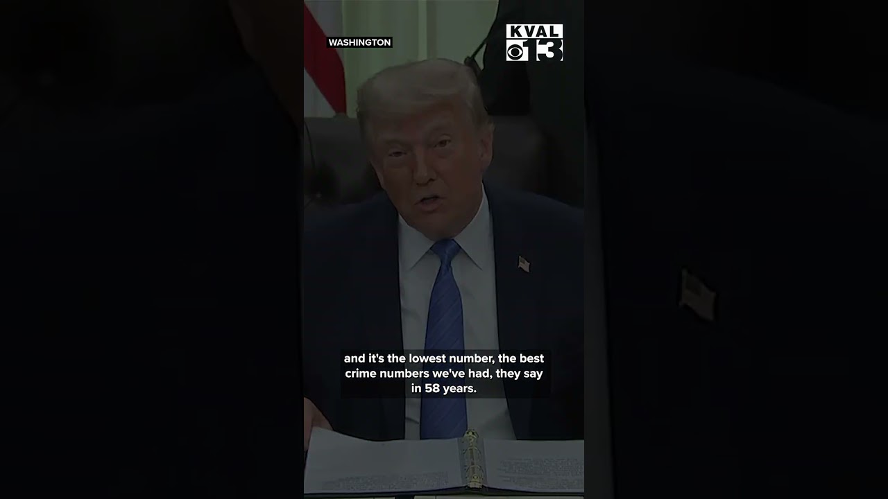 Трамп заявляет, что закон &laquo;Secure America Act&raquo; выделяет 38 млрд долларов для ICE и 26 млрд доллар...