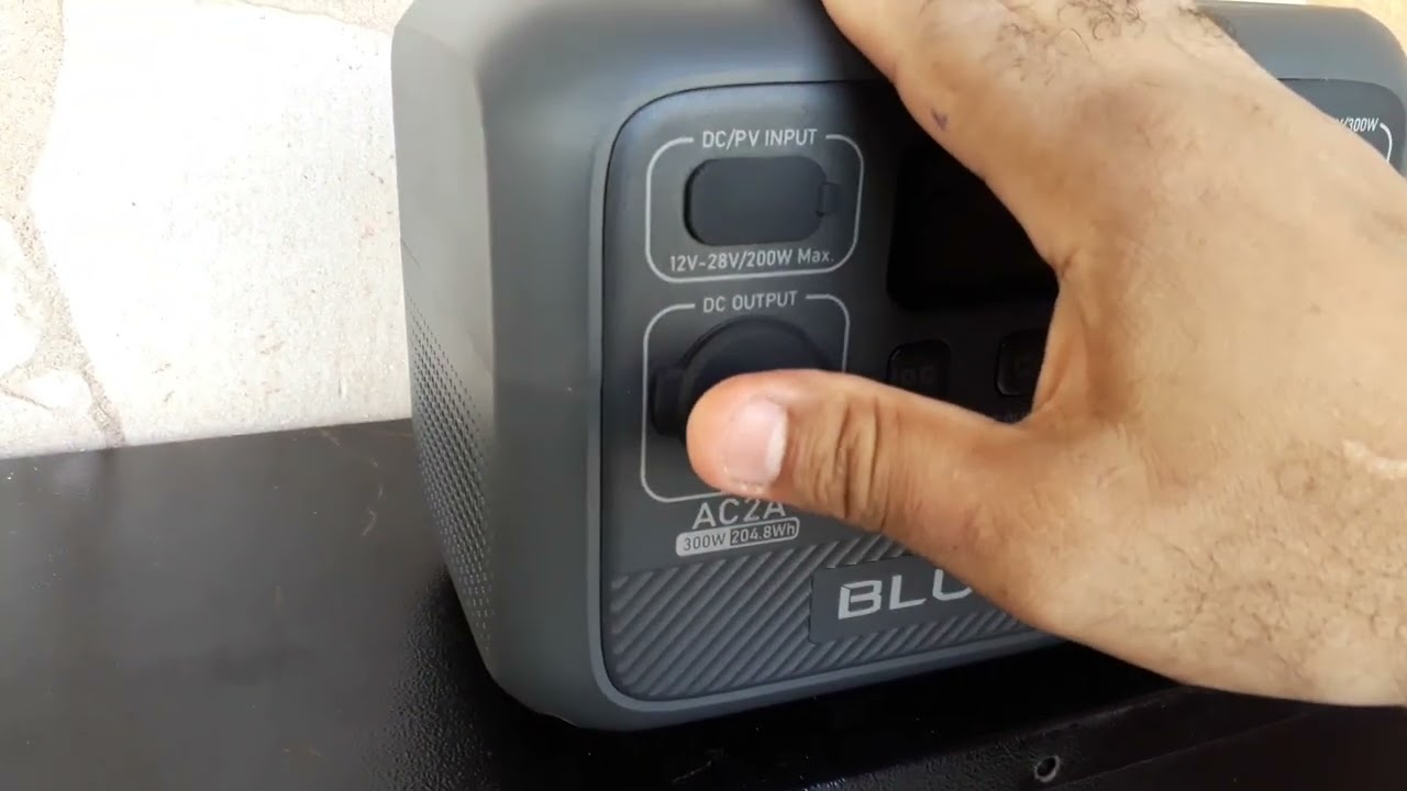 Estação de energia Bluetti AC2A. O power bank portátil mais poderoso que você vai ver hoje.