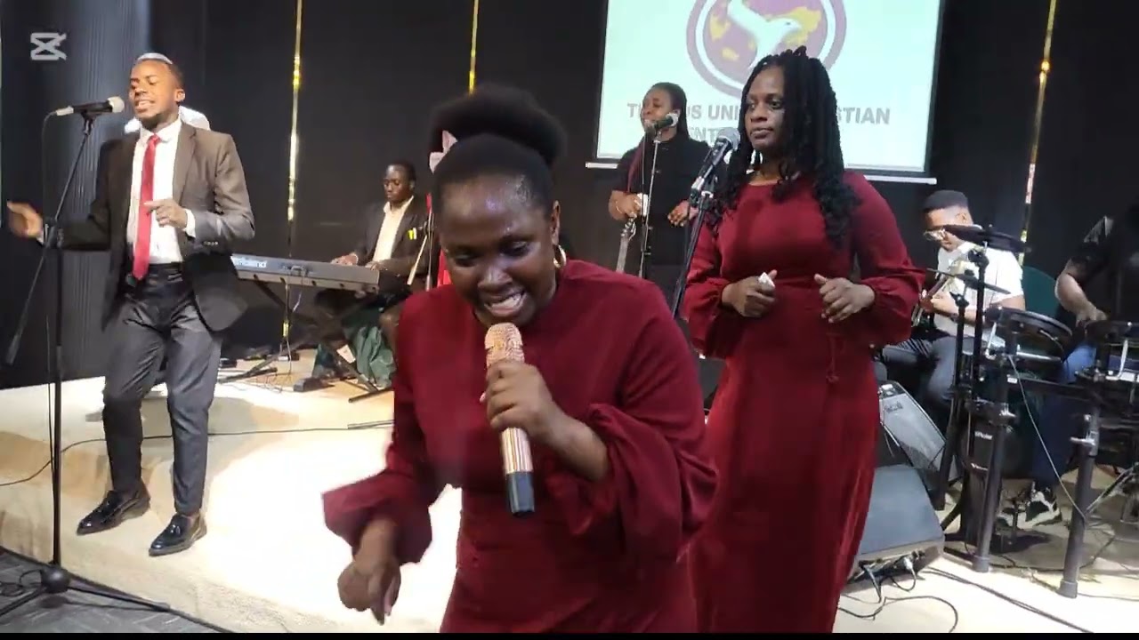 An amazing Praise Session led by Minister Moureen..