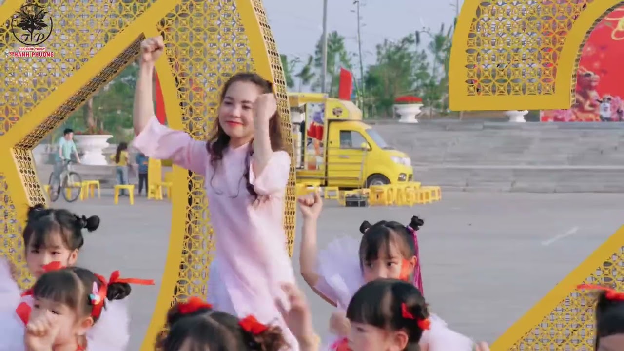 Nhảy Tết Bình An - Cô và Trò CLB Nghệ Thuật Thanh Phương