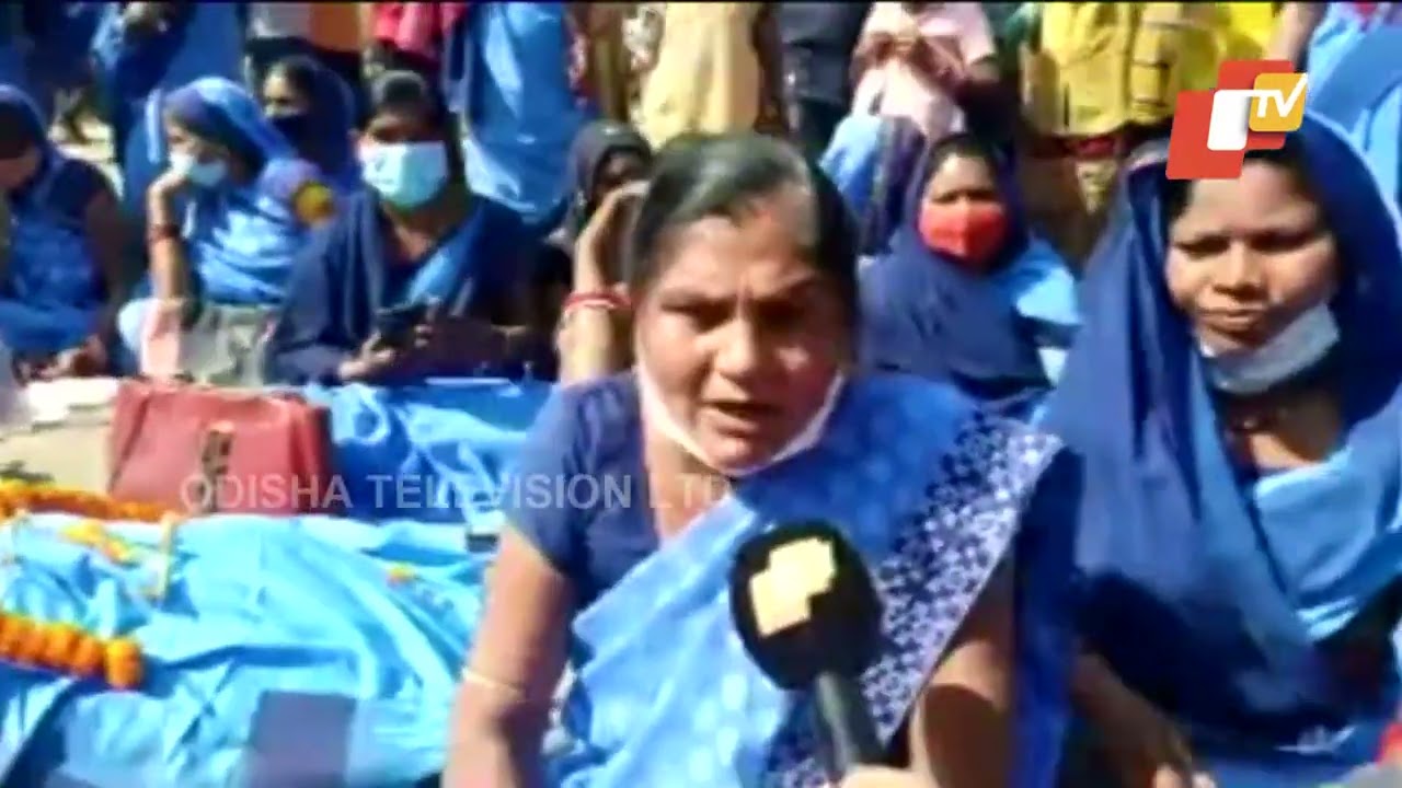 Protest After Pregnant Asha Worker Dies Due To Alleged Medical Negligence In Kalahandi Hospital
