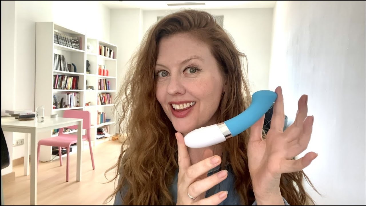 Celebrating Masturbation Month with LELO GIGI 2