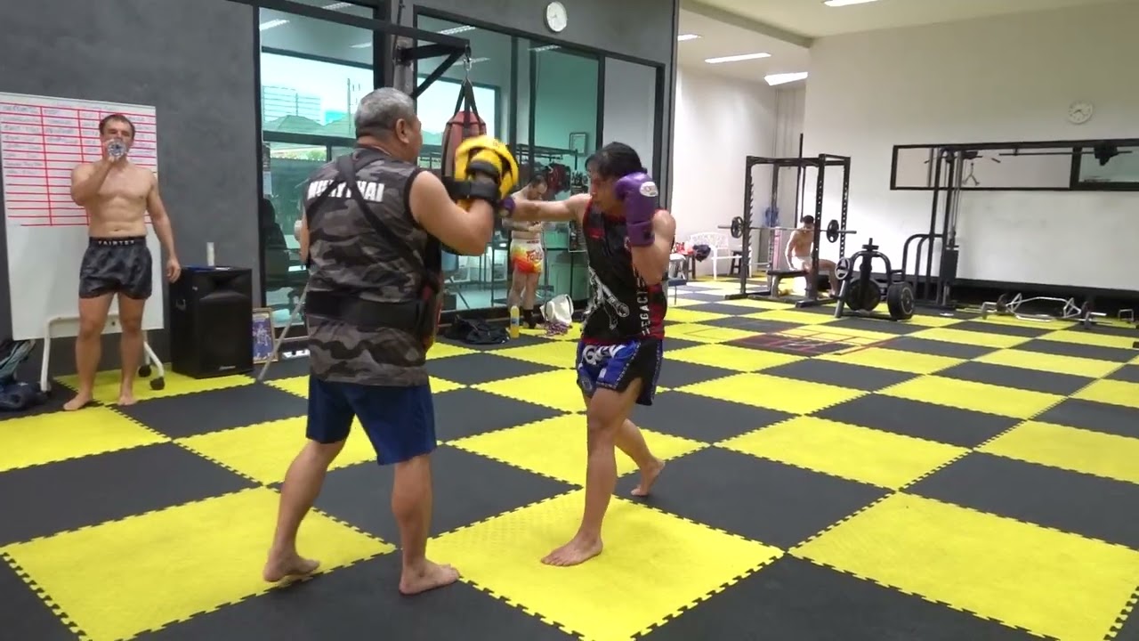 LEGACY MUAY THAI - 