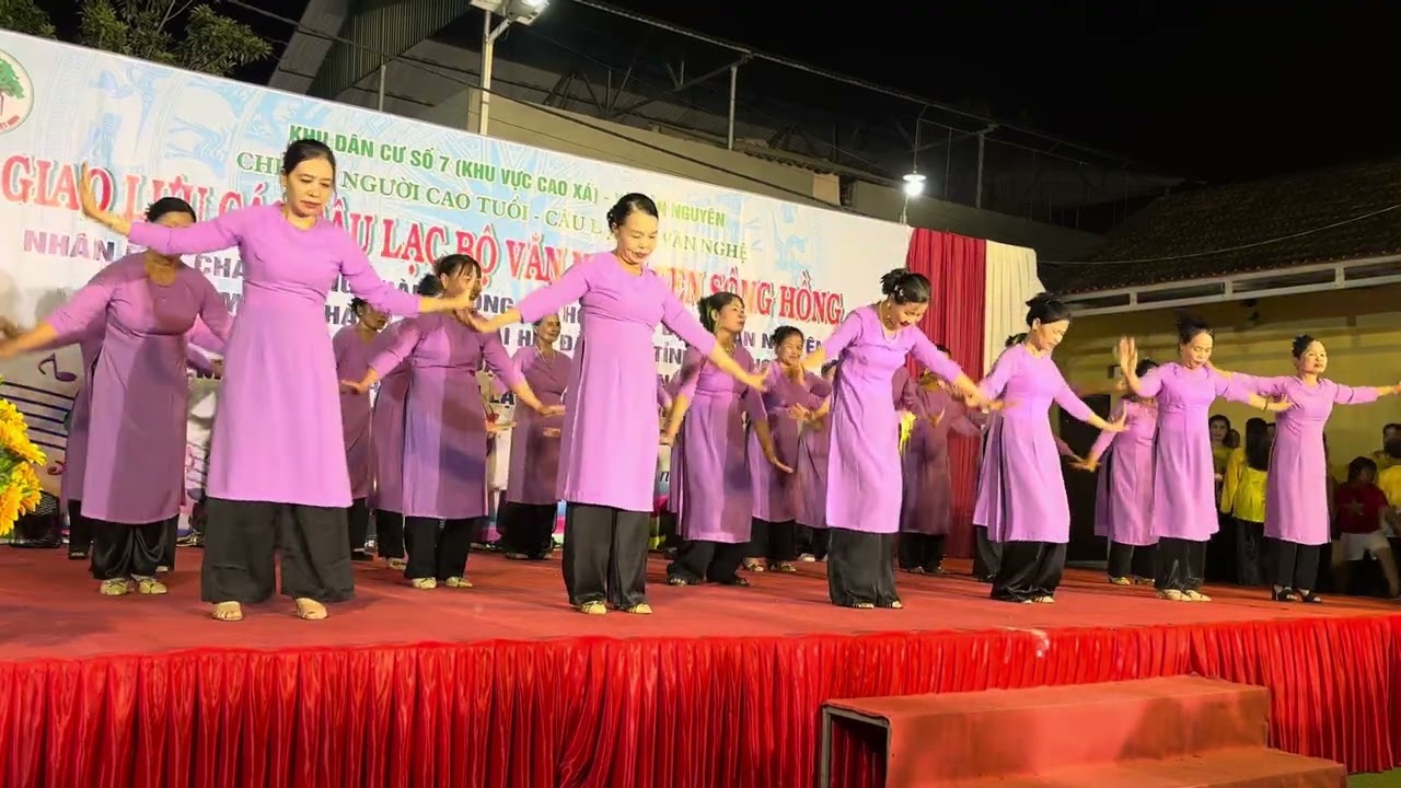 Tiết mục Người con gái Sông La_ Chi hội người cao tuổi khu 2