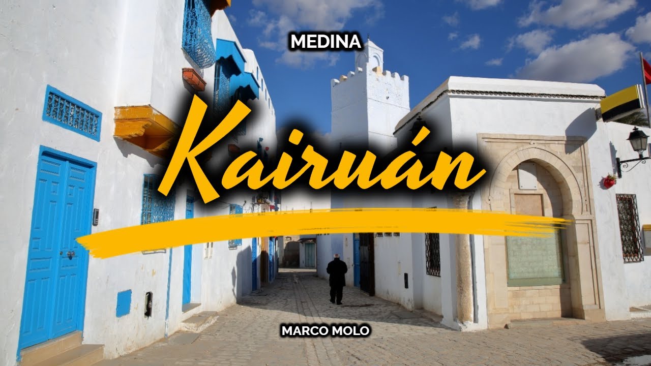 Caminando por la medina de Kairuán, Túnez.