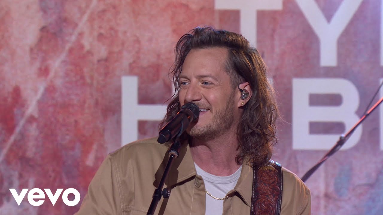 Tyler Hubbard - Back Then Right Now (Live From The Today Show)