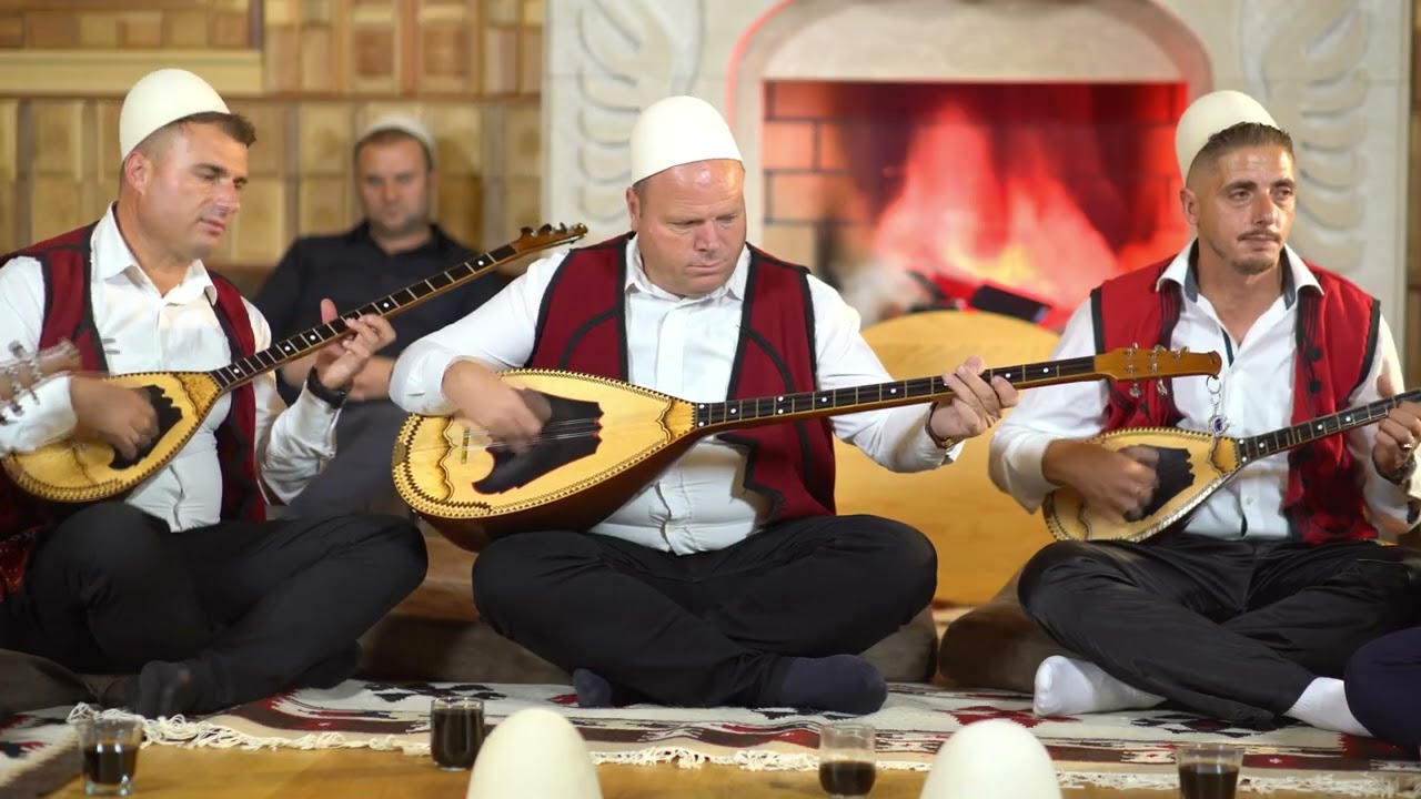 VËLLEZËRIT KRYEZIU  - Ali Pasha