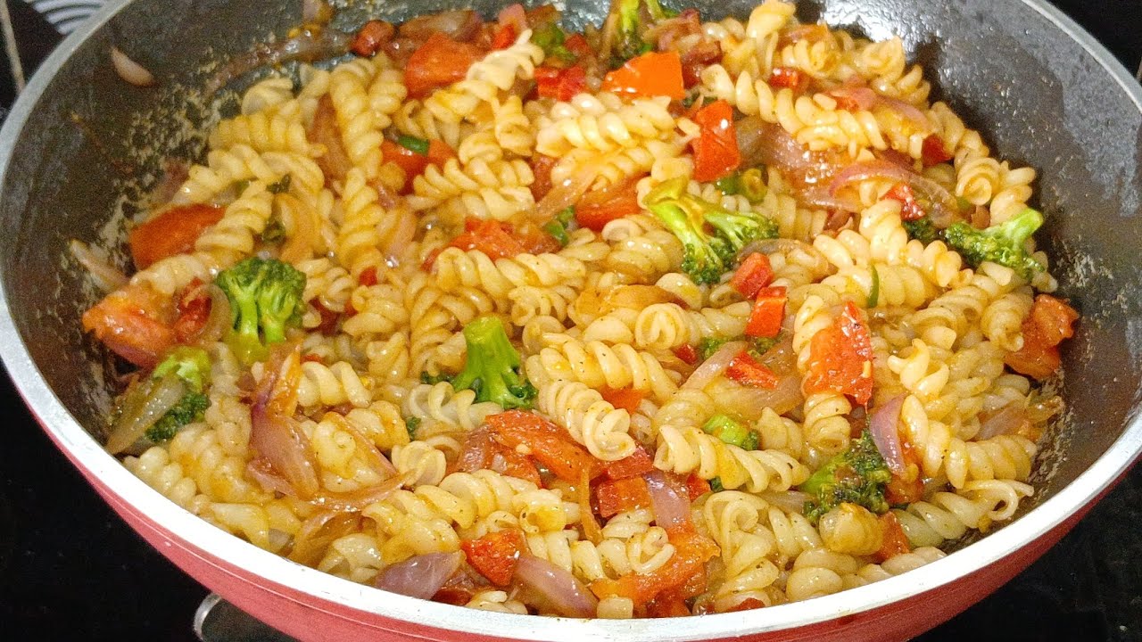 Indian Style Macaroni Pasta Recipe😋 आज की लाइव में आप सभी का वेलकम है #Masalamacaroni​ #Pastarecipe​