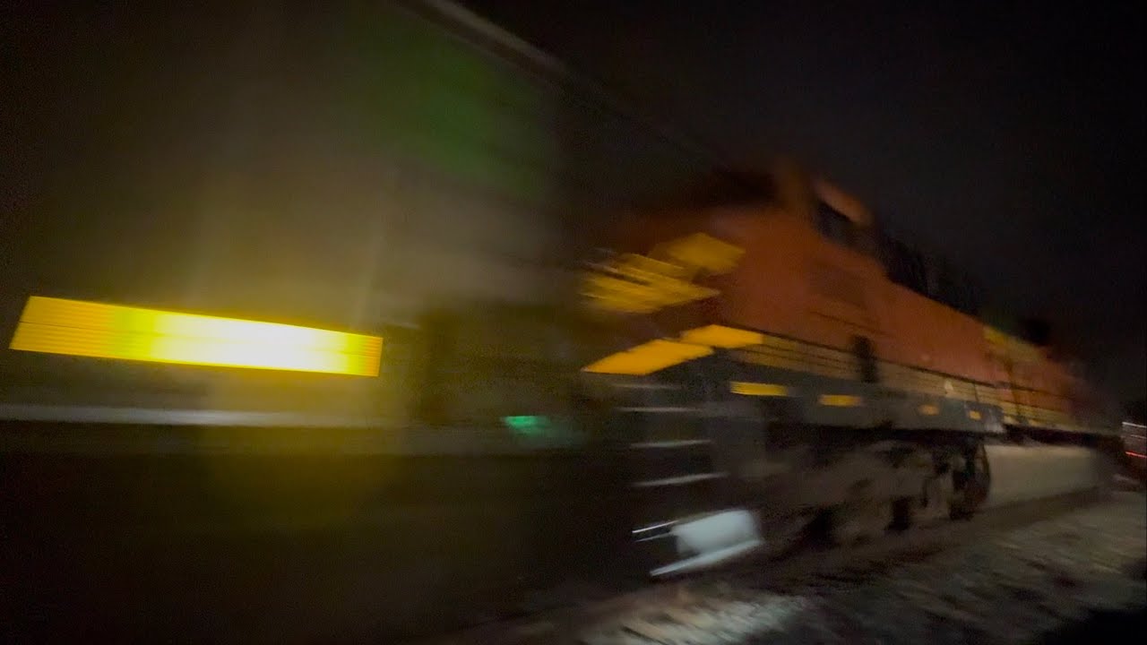 “HE’S HAULING A**!” - Coal train races through