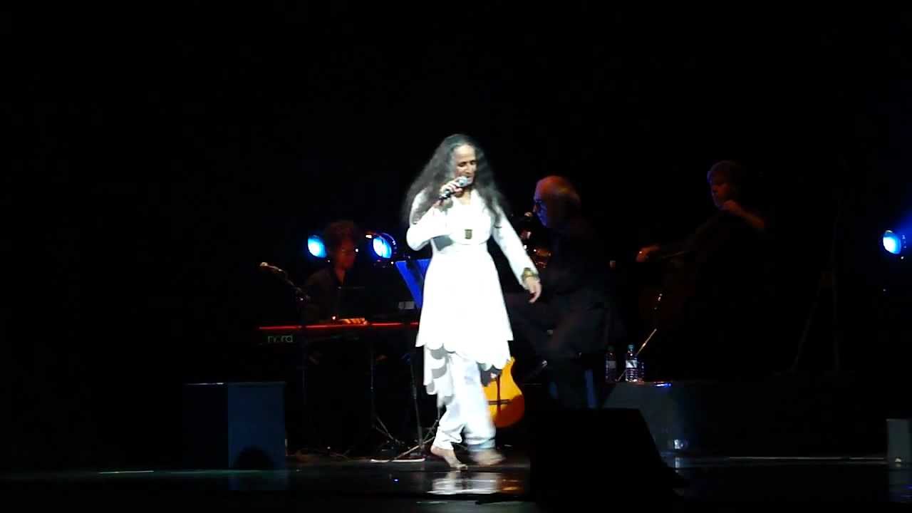 Maria Bethânia - Valsinha