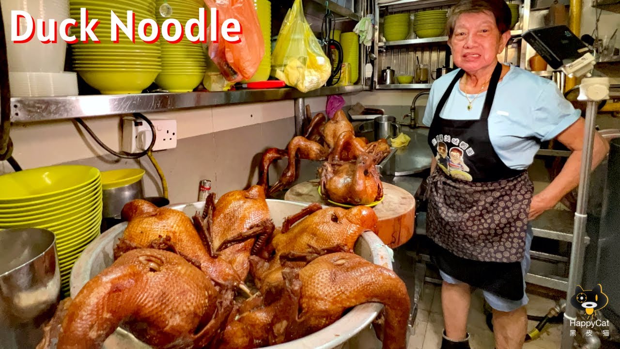 От полуночи до рассвета — 60 лет легендарной лапше с уткой от Tanglin Halt! | Singapore Hawker Food