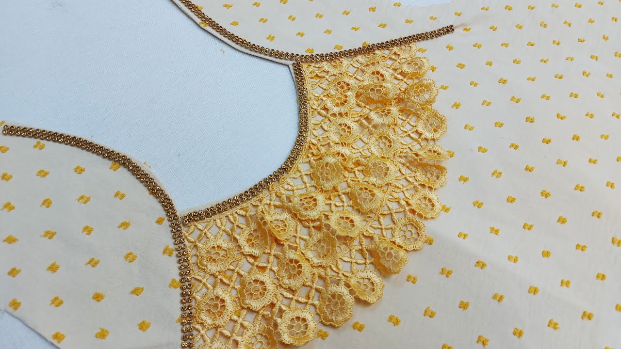 بستان ورد 🥰 - Very beautiful  blouse design cutting and stitching very easy method