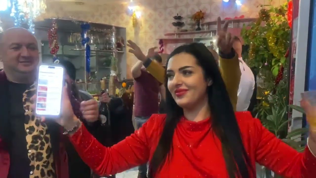 Revelion cu Lăutari la Sora Anca și Leo ! Petrecem în forță !