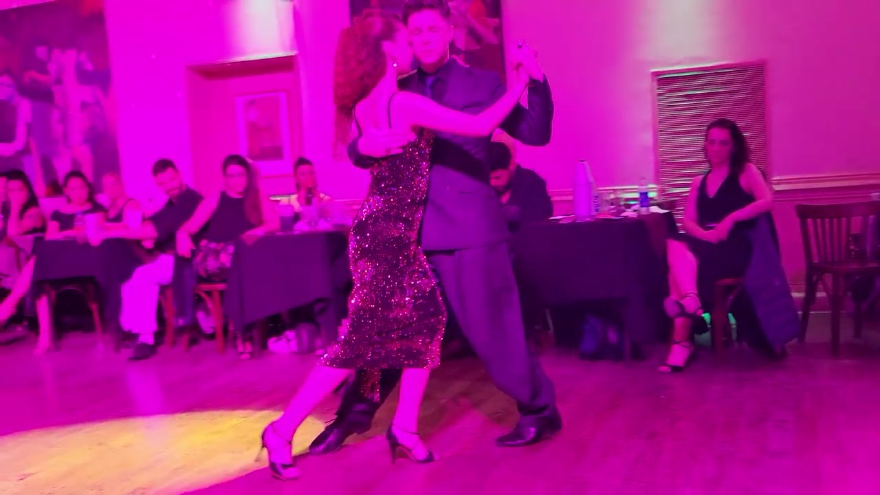 Nadia Aguilar & Erik Deslarmes at Pipí Cucú (1/3)