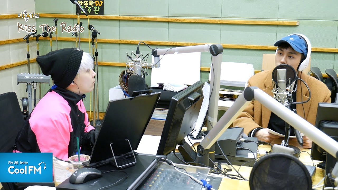 홍키라 초대석 with 정일훈 full ver. /180312[이홍기의 키스 더 라디오]