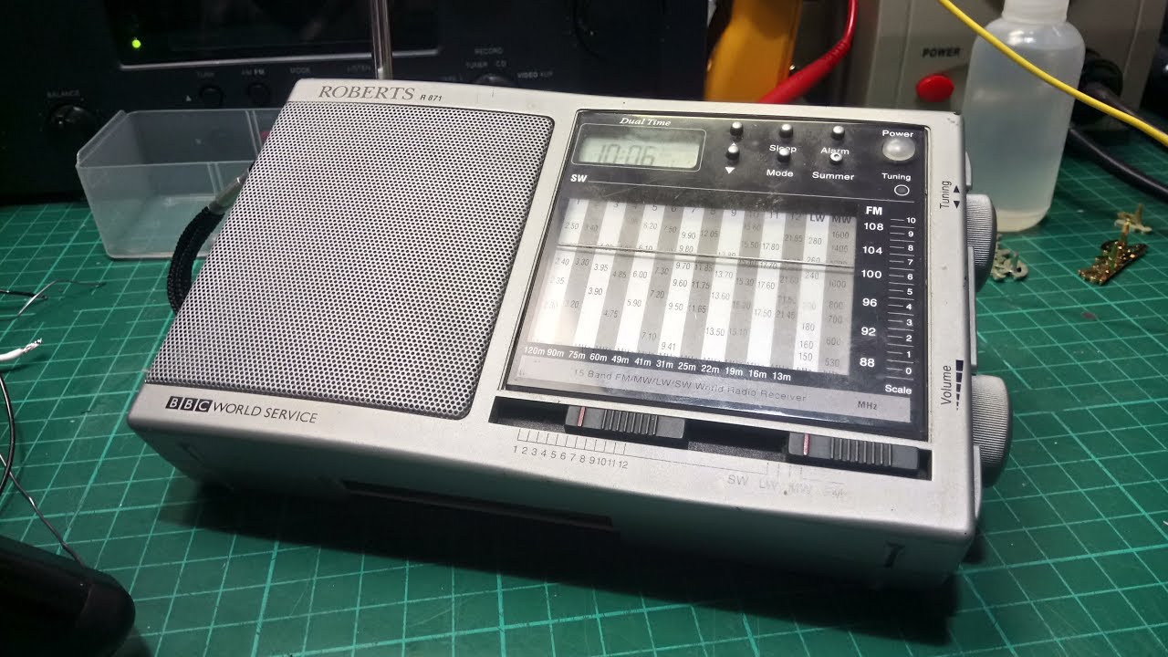 Roberts Radio R871 Mains / Battery Portable Radio - No Power
