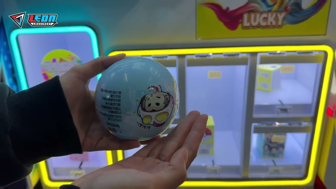 Capsule World --Win Twice with Lucky Ball Claw!