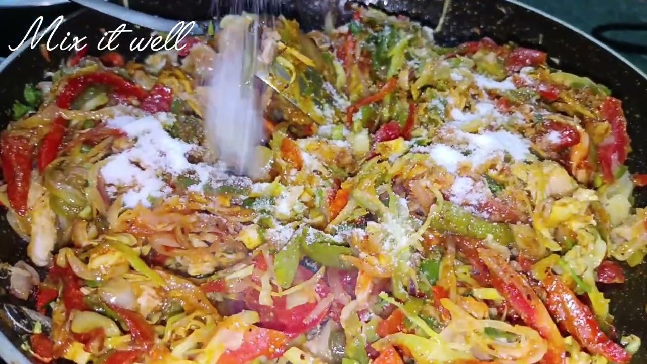 Kurkure aur majedar chicken spring roll 🥐 Sham ki majedar shuruaat subscribe our channel ❤️❤️❤️