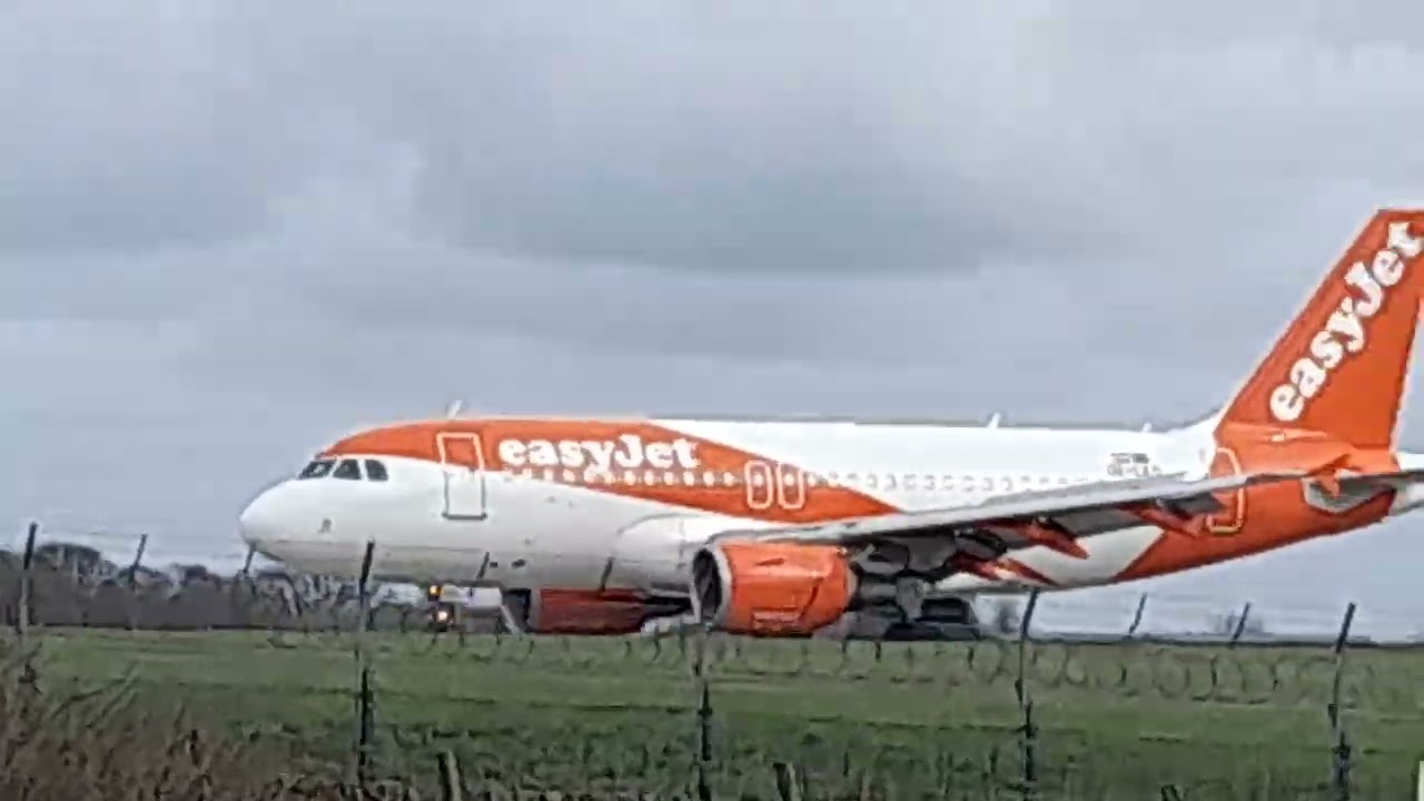 Easy jet landing at leeds bradford airport
