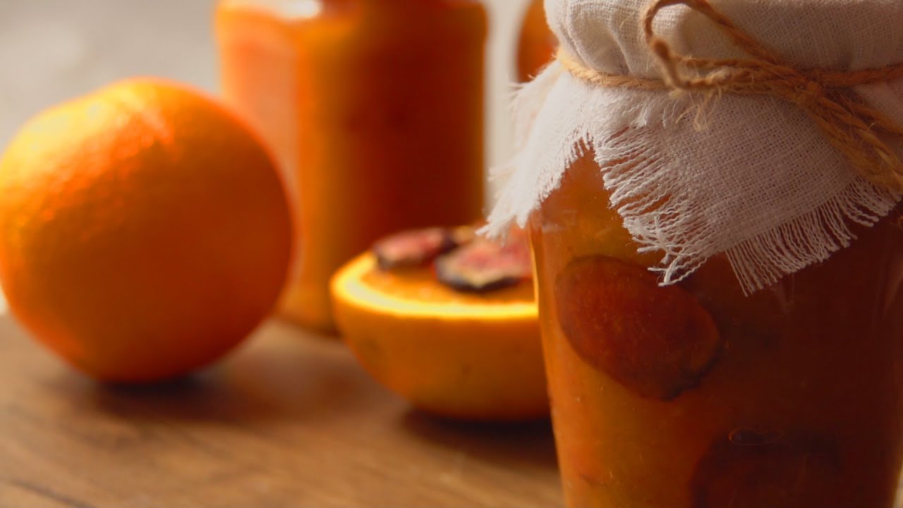 Finger-licking orange fig jam made of pomace after squeezing orange juice