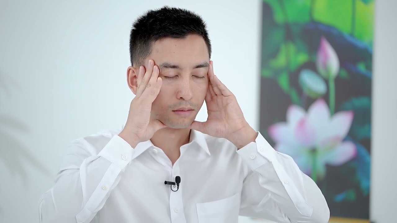 Rituel Anti-Âge : Massage et Acupression du Visage pour un Éclat Naturel ! (5 Minutes par Jour)