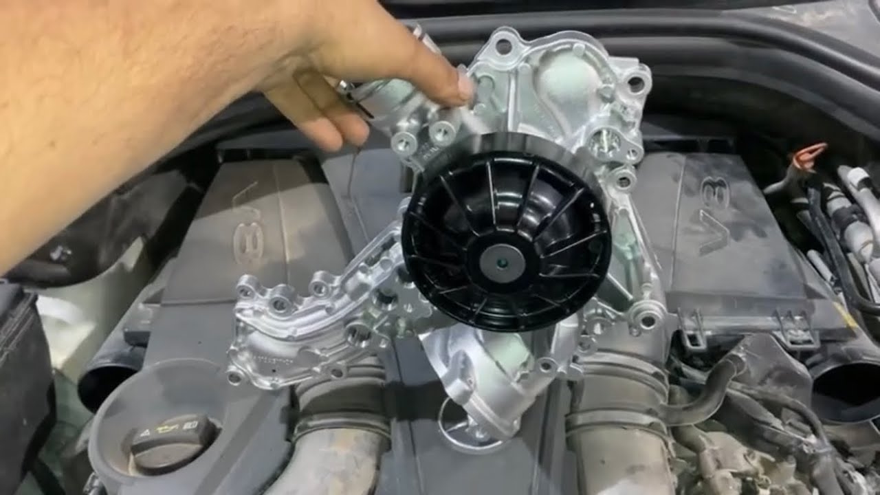Замена водяного насоса двигателя GL500 278 Mercedes Benz