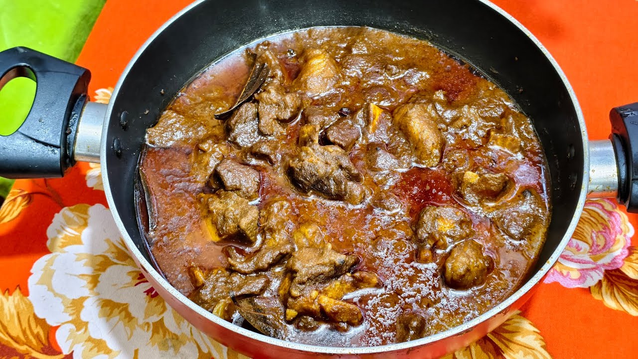 গরু মাংস ভুনা।