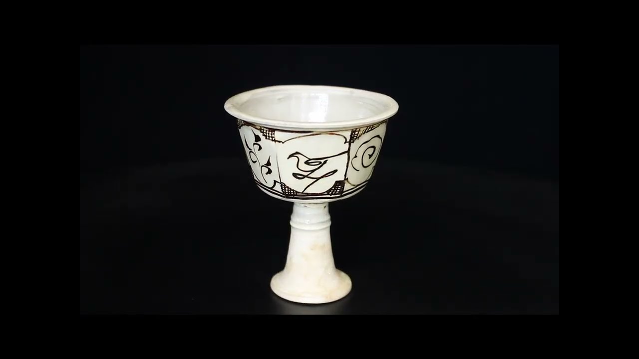 12世紀　宋　磁州窯　鉄絵面取り馬上盃　12C. Song dynasty Ci zhou yao Iron painted Heptagon cup with stem