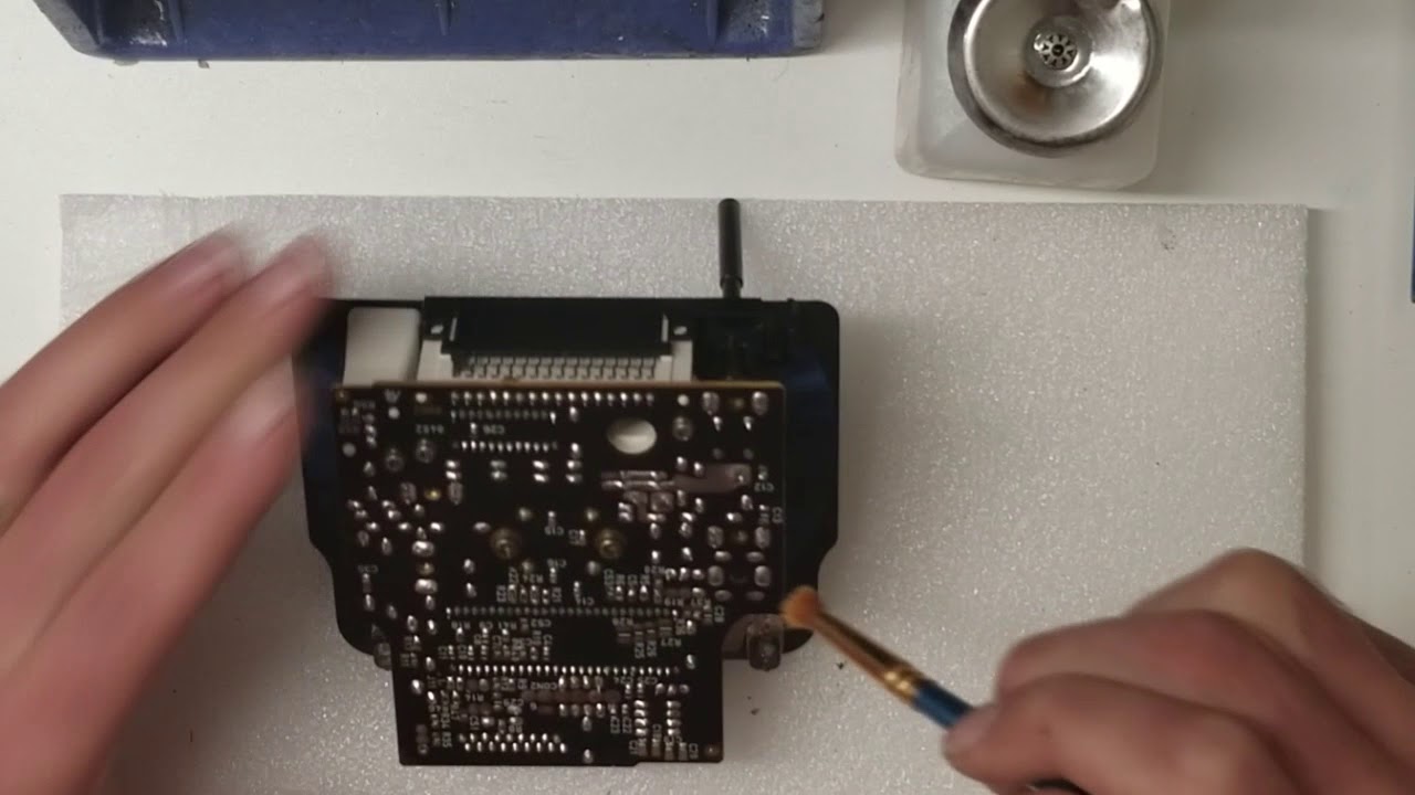 Watch me repair a cluster from a 1999 Nissan Frontier 1998